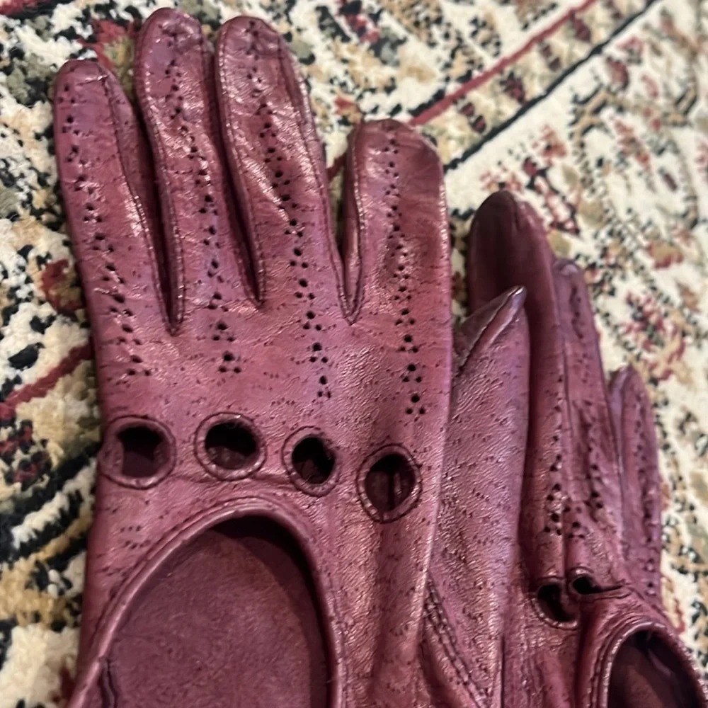 Maroon/Red Leather Gloves - Genuine Leather (small/petite) - Picture 9 of 10